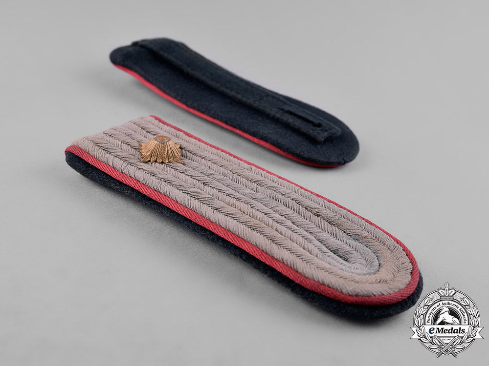 germany,_waffen-_ss._a_pair_of_panzer_ss-_obersturmführer_shoulder_boards_c18-047594