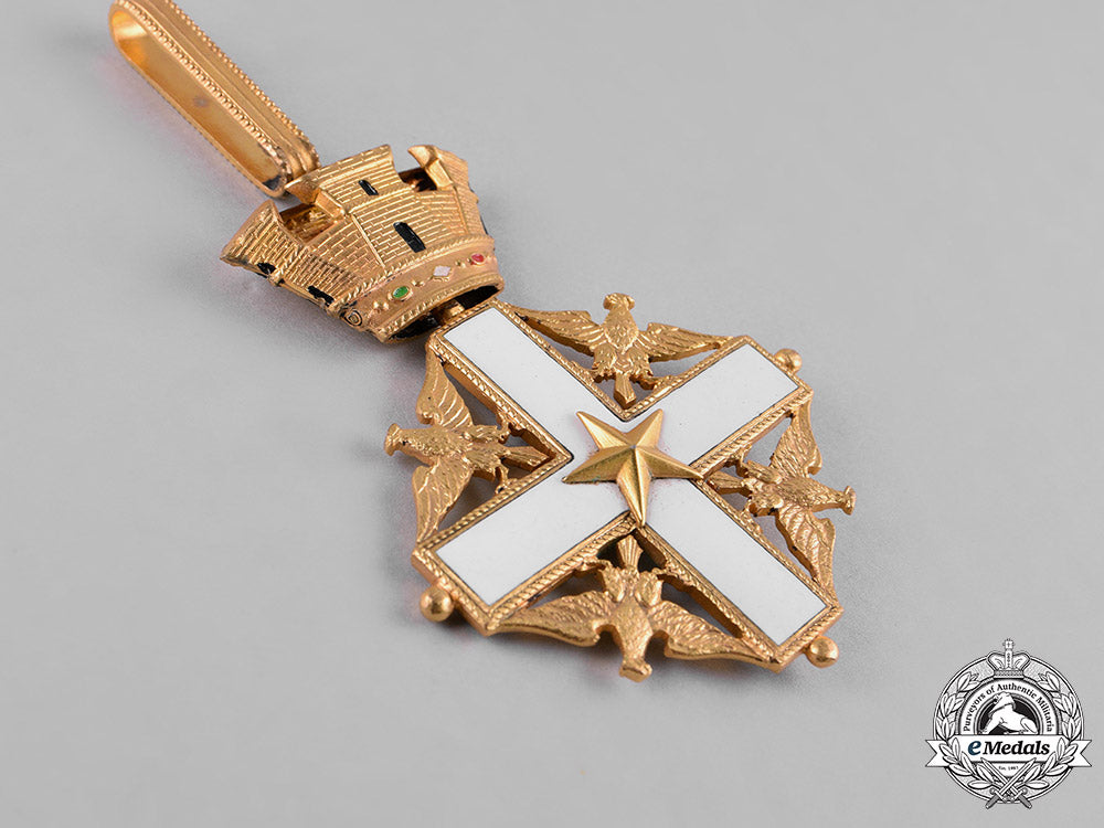 italy,_republic._an_order_of_merit_of_the_italian_republic,_iii_class_commander,_c.1960_c18-047867