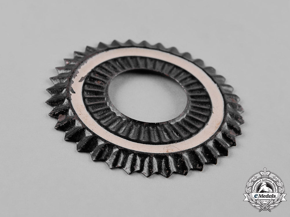 germany,_imperial._a_belt_buckle&_two_cockades,_c.1916_c18-048113