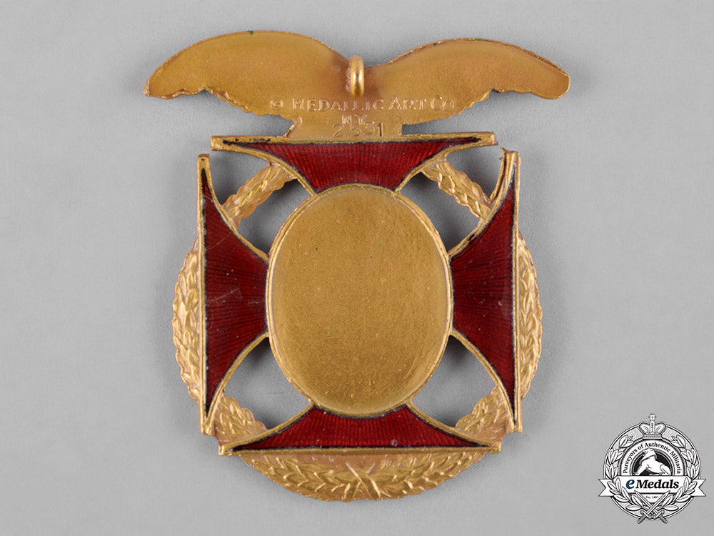 united_states._a_military_order_of_the_world_wars_past_commander's_membership_badge,_c.1918_c18-048349_1