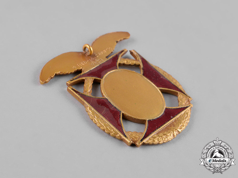 united_states._a_military_order_of_the_world_wars_past_commander's_membership_badge,_c.1918_c18-048351_1