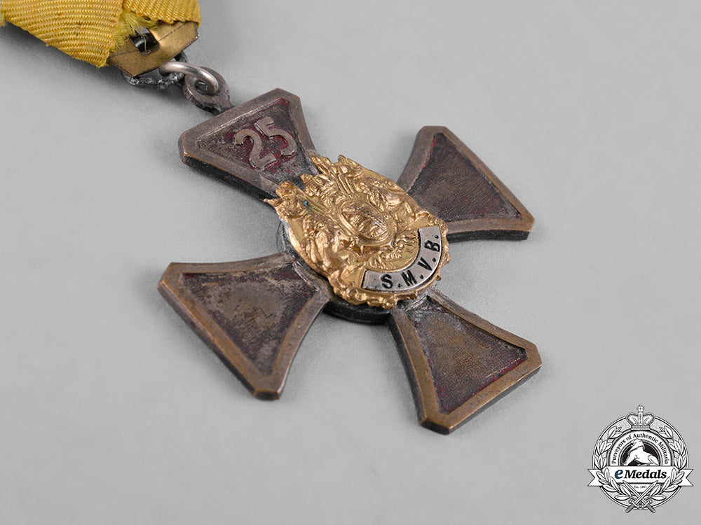 germany,_weimar._a_saxon_military_association_confederation,_iii_class_medal,_by_glaser&_sohn_c18-048890