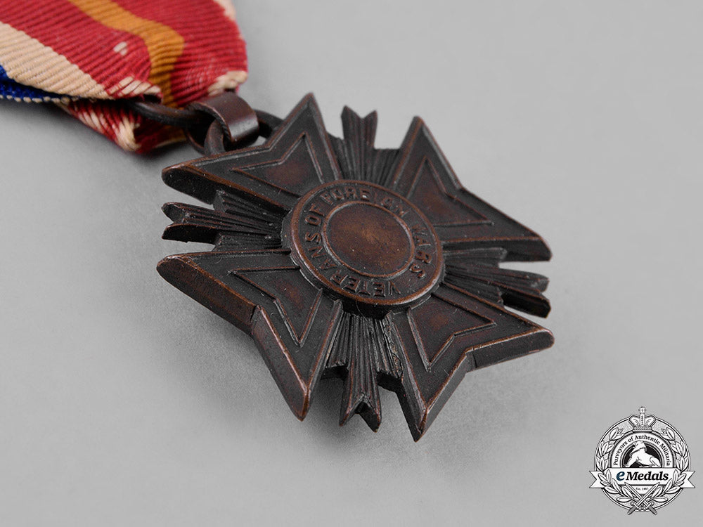 united_states._a_veterans_of_foreign_wars_of_the_united_states_membership_badge_c18-049100