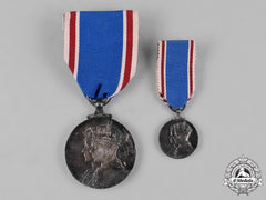United Kingdom. A King George Vi And Queen Elizabeth Coronation Medal 1937, Fullsize And Miniature