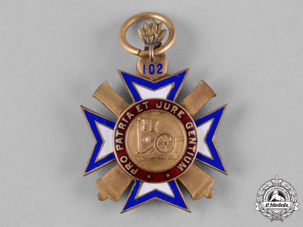 united_states._a_veteran_corps_of_artillery_of_the_state_of_new_york_membership_badge,_c.1920_c18-052212_1