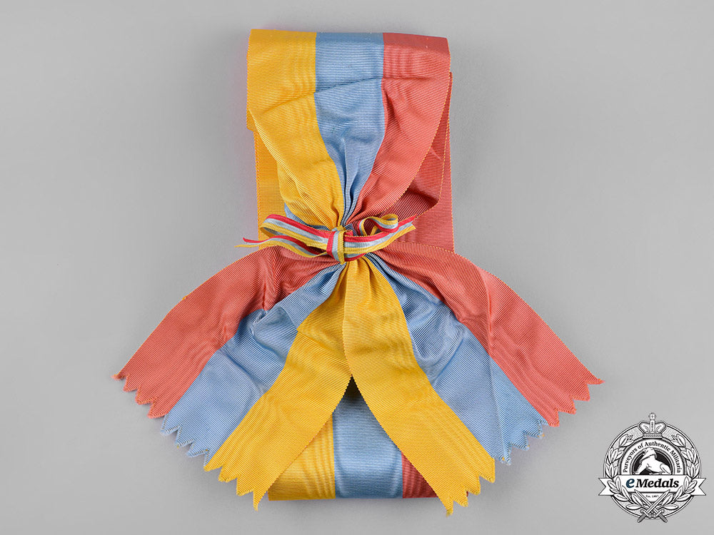 venezuela._an_order_of_the_liberator,_grand_cross_sash_c18-053907