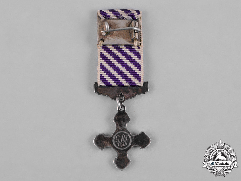 united_kingdom._a_distinguished_flying_cross_miniature_c18-054512
