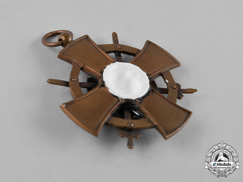 hungary,_kingdom._an_order_of_the_holy_crown,_bronze_cross_with_war_decoration_and_swords_c18-054518_2_1