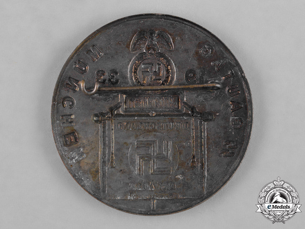 germany,_ss._a1933_ss_day_of_the_gau_munich_badge_c18-054664