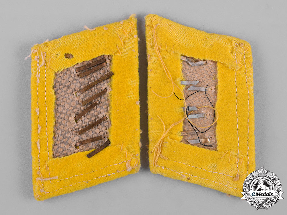 germany,_luftwaffe._a_set_of_luftwaffe_uniform_rank_insignia_c18-054816