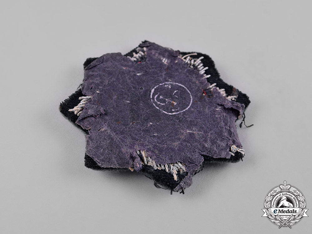 germany,_wehrmacht._a_german_cross_in_gold,_cloth_version,_by_hermann_schmuck&_cie_c18-054829_1