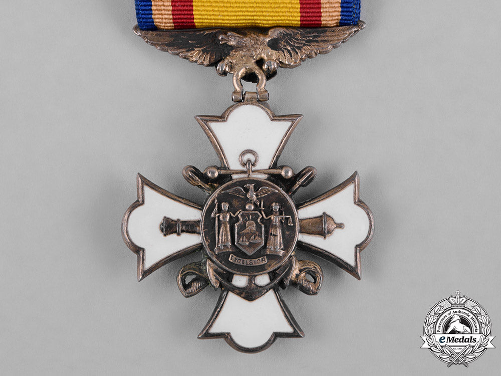 united_states._a_new_york_society_of_military_and_naval_officers_of_the_world_war_membership_badge_c18-055655_1