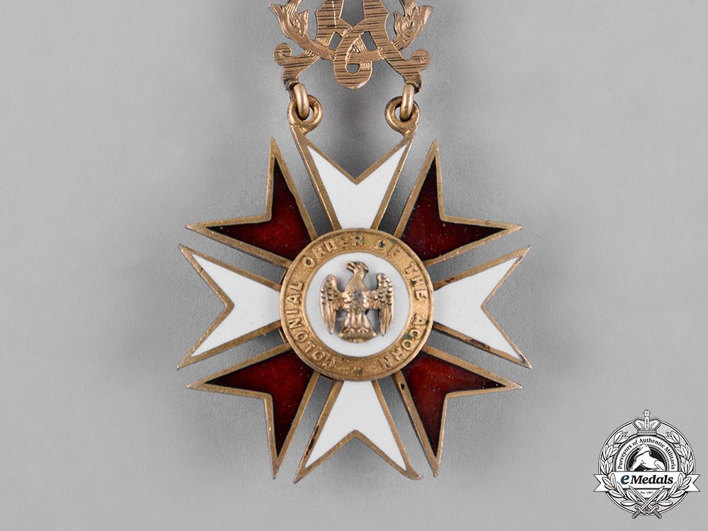 united_states._a_colonial_order_of_the_acorn_membership_badge_c18-055688_1