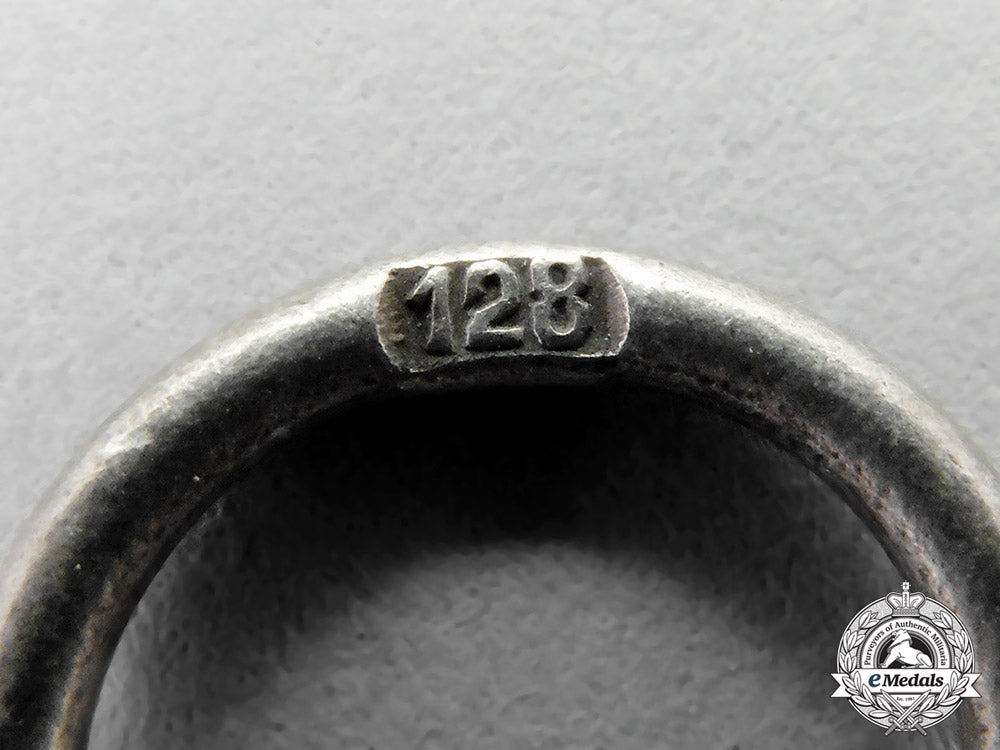 germany,_second_war._an_iron_cross1939_second_class_by_s._jablonski_gmnh_c18-1521