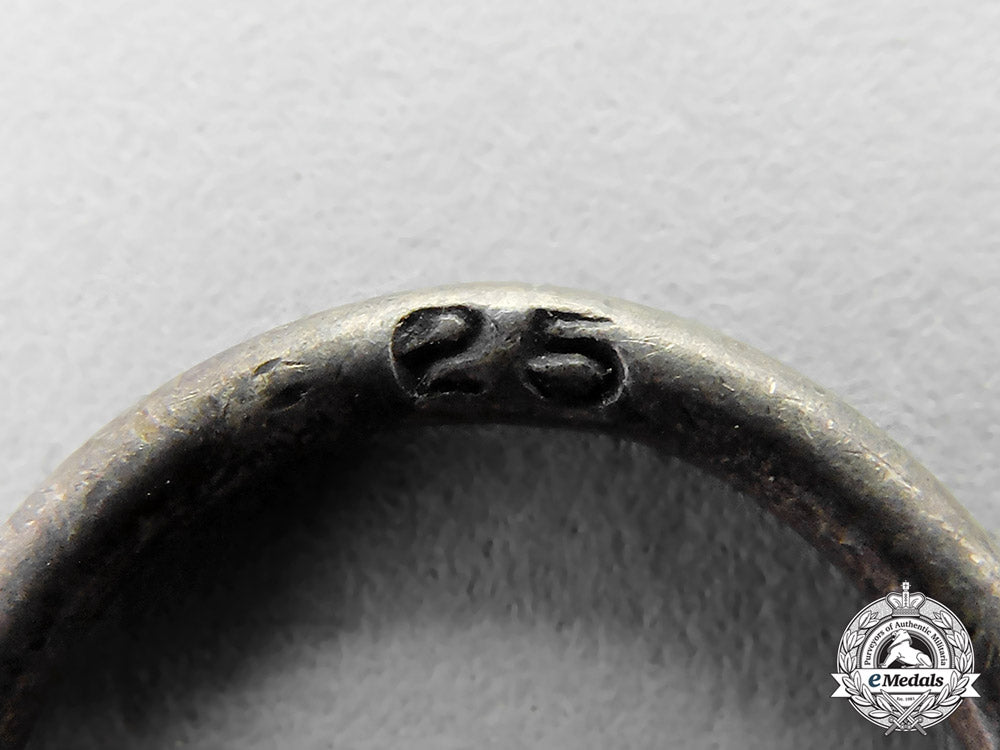 germany._an_iron_cross1939_second_class_by_arbeitsgemeinschaft_of_hanau_c18-1528