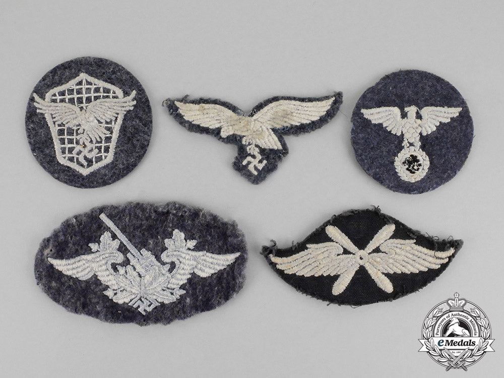 germany._five_second_war_luftwaffe_insignia_c18-469