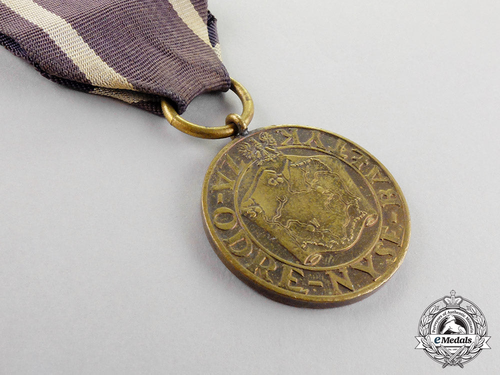 poland._three_medals&_awards_c18-949