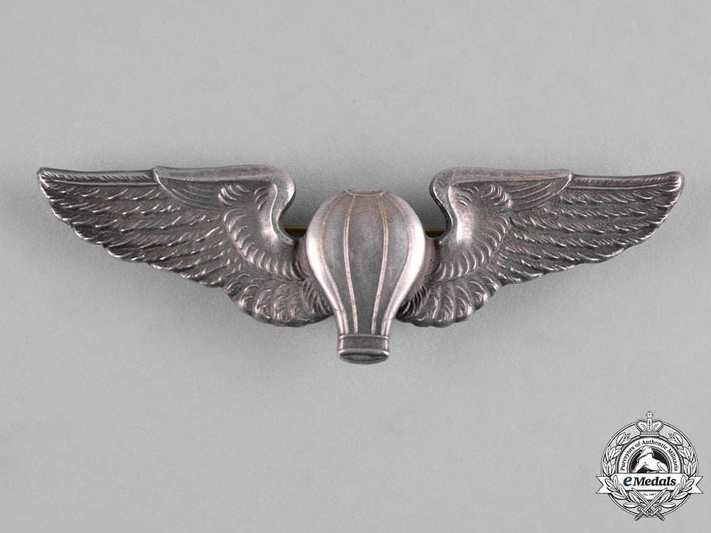 united_states._a_british-_made_army_air_force_balloon_pilot_badge,_by_j.r.gaunt_c19-1217