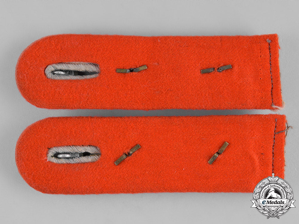 germany,_heer._a_set_of_army_reserve_hauptmann_shoulder_boards_c19-1564_1