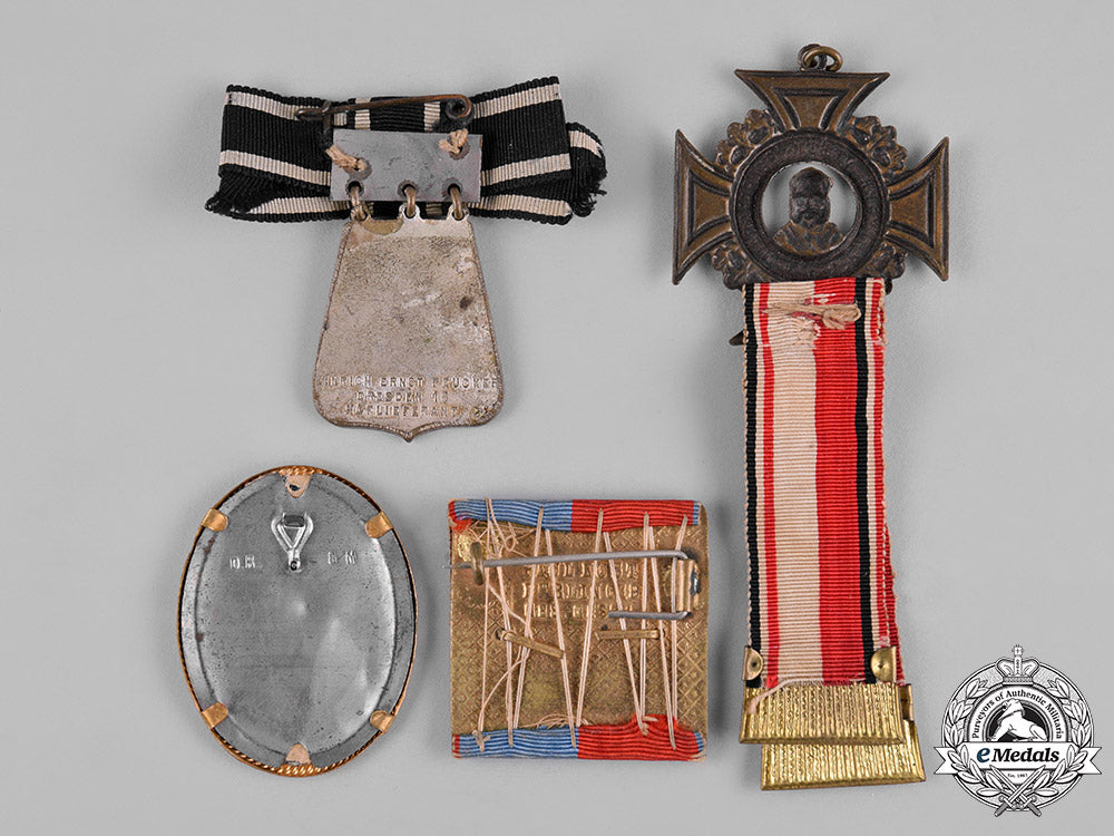 germany,_imperial._a_lot_of_regimental_badges_c19-176