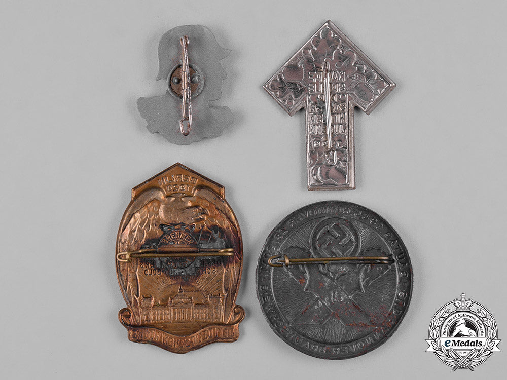 germany,_third_reich._a_lot_of_third_reich_period_badges_c19-3001