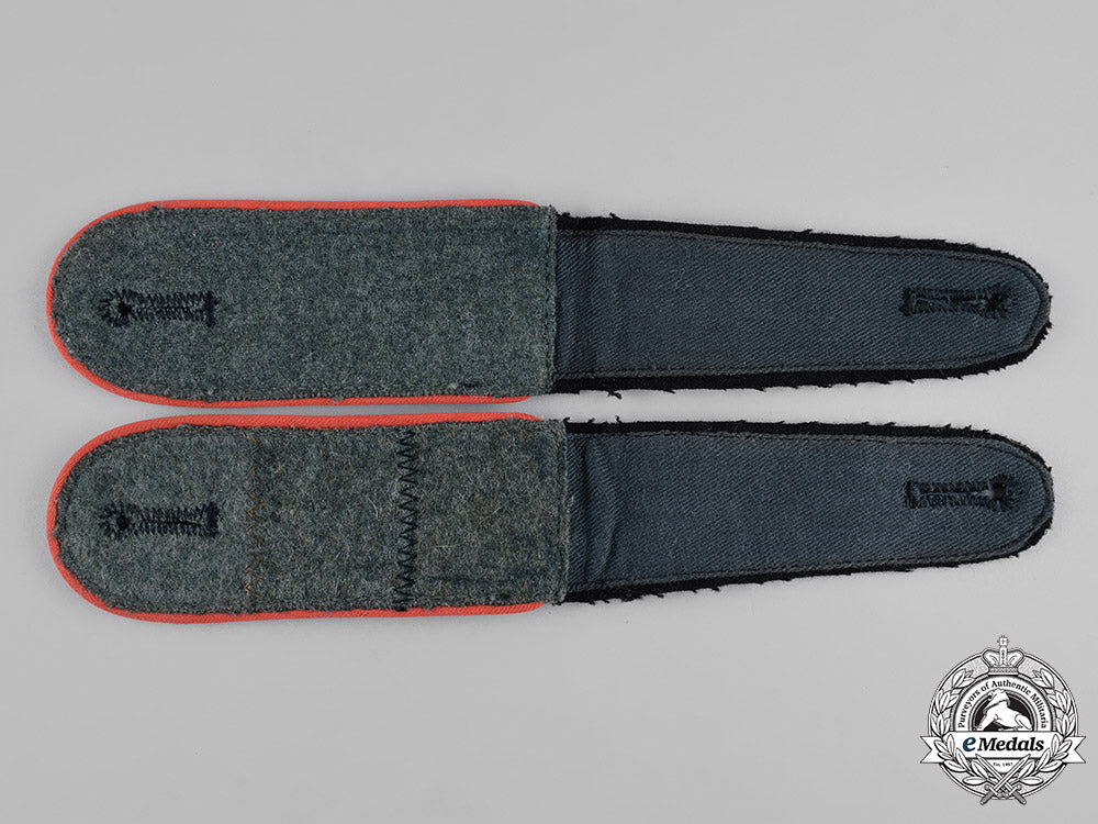 germany,_ss._a_set_of_waffen-_ss_mann_panzer_shoulder_straps_c19-3469_1