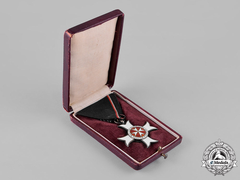 austria,_imperial._a_sovereign_order_of_the_knights_of_malta1916,_merit_cross_c19-5468