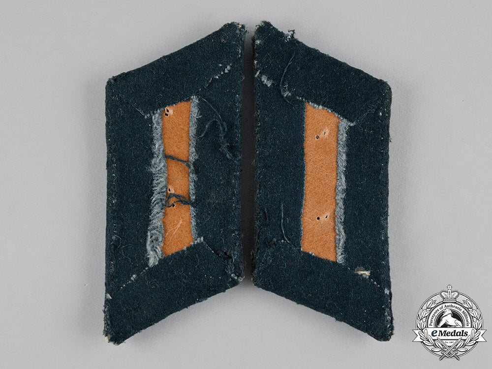 germany,_heer._a_set_of_gebirgsjäger_leutnant’s_rank_insignia_c19-5670