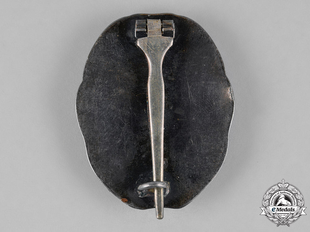 japan,_empire._a_naval_engine_operation_proficiency_badge,_i_class_c19-6227_1_1_1
