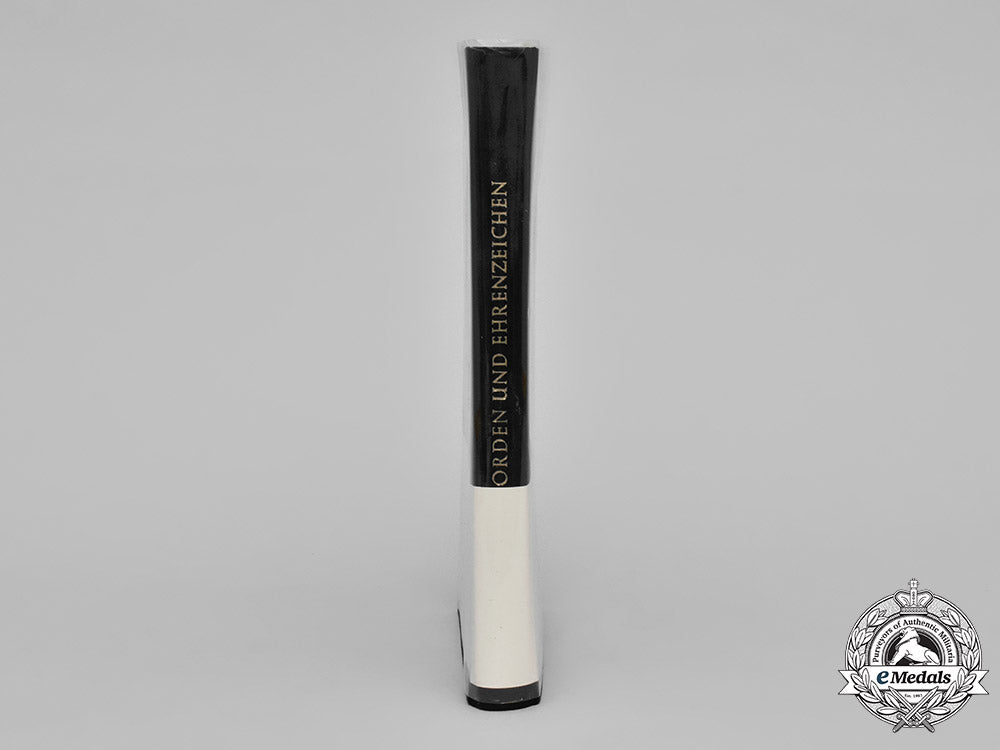 germany,_republic._orden_und_ehrenzeichen_der_bundesrepublik_deutschland,_by_hans-_ulrich_krantz,_c.1958_c19-6447_1
