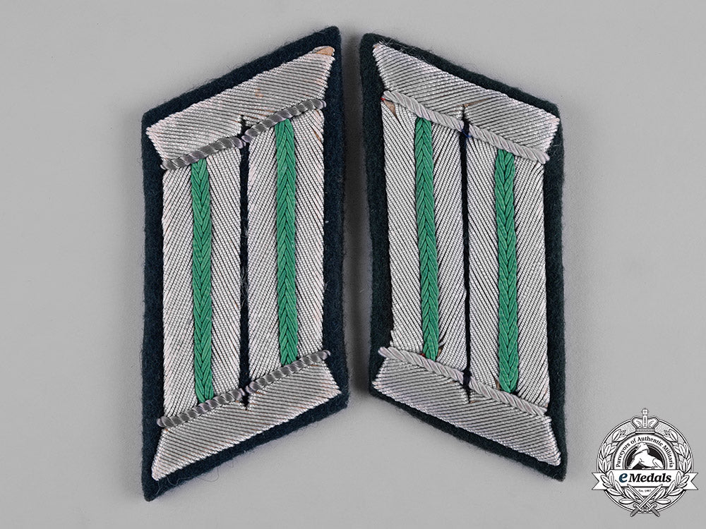 germany,_heer._a_set_of_lieutenant_gebirgsjäger_shoulder_boards_and_collar_tabs_c19-720