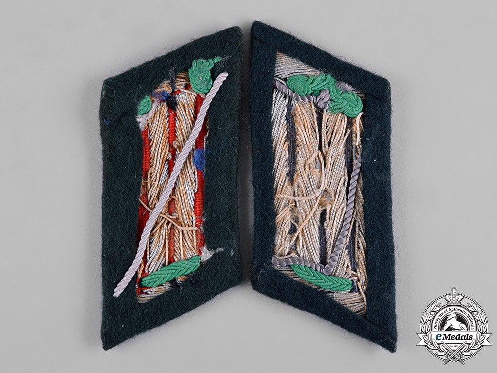 germany,_heer._a_set_of_lieutenant_gebirgsjäger_shoulder_boards_and_collar_tabs_c19-721