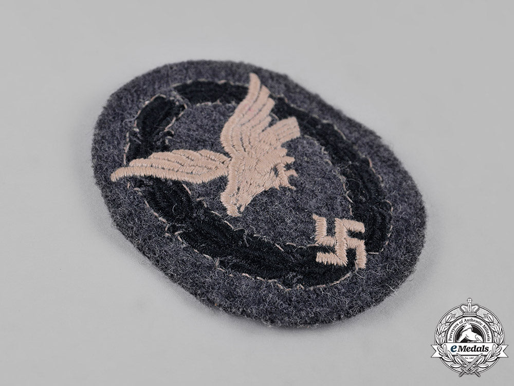 germany,_luftwaffe._an_unqualified_air_gunner/_flight_engineer_badge,_cloth_version_c19-8519_1