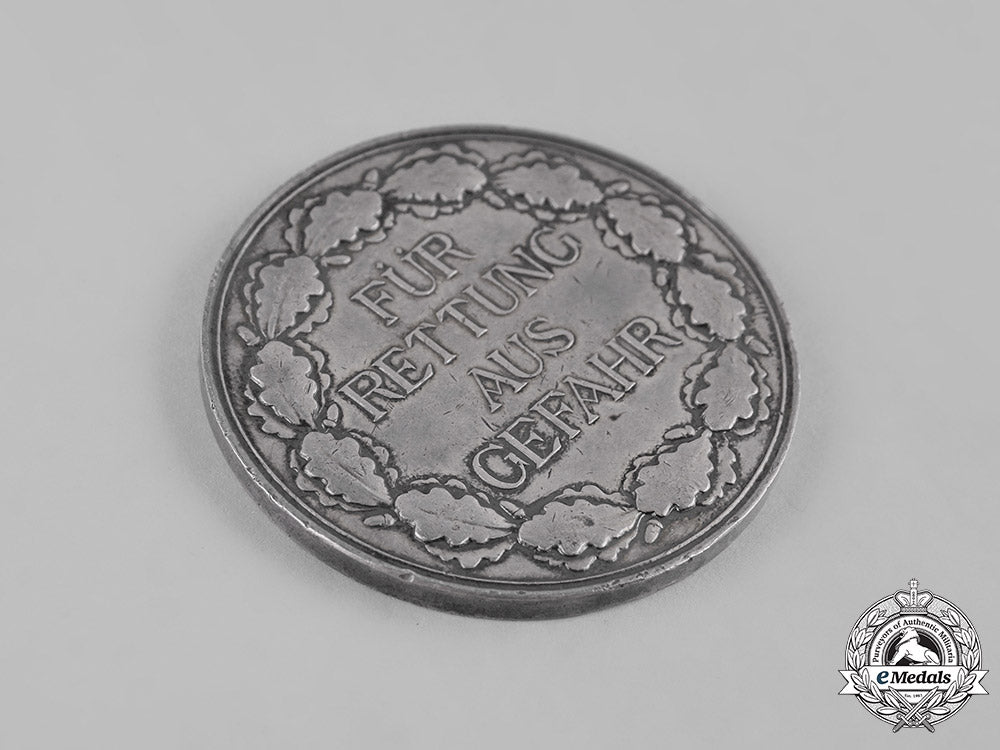 germany,_third_reich._a_life_saving_medallion_c19-8592_1