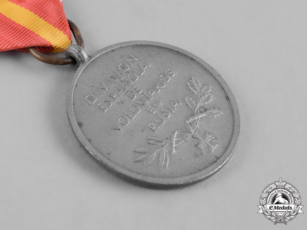 germany,_wehrmacht._a_blue_division_medal_c19-8605_1