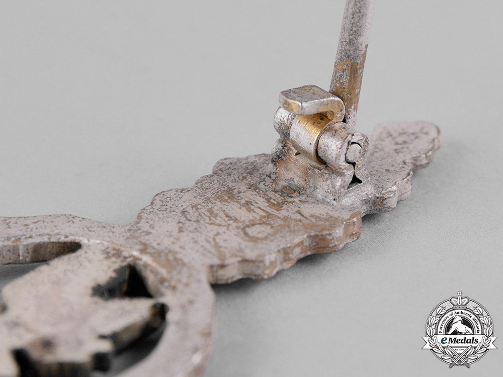 germany,_luftwaffe._a_front_flying_clasp_for_transport_pilots,_silver_grade,_post-1957_reissue_c19-8619