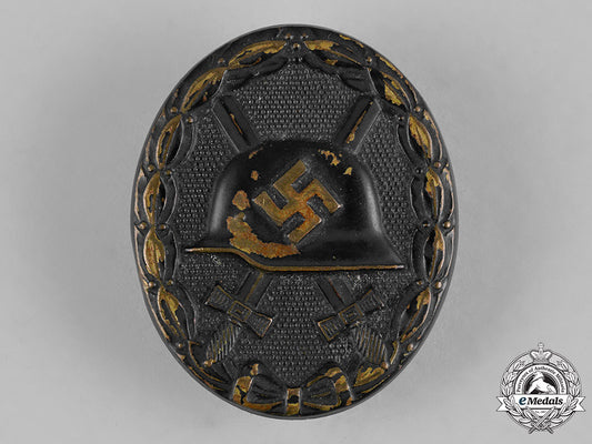 germany,_wehrmacht._a_wound_badge_in_black_c19-8661_2_1