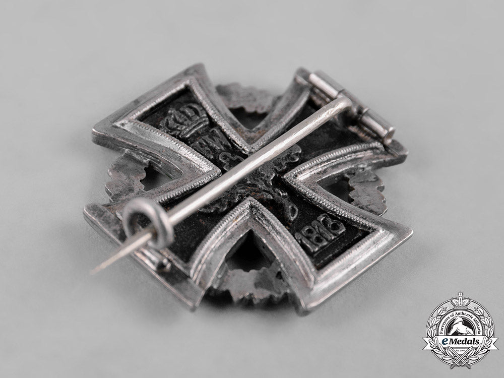 germany,_imperial._a1870_iron_cross_badge_c19-8793