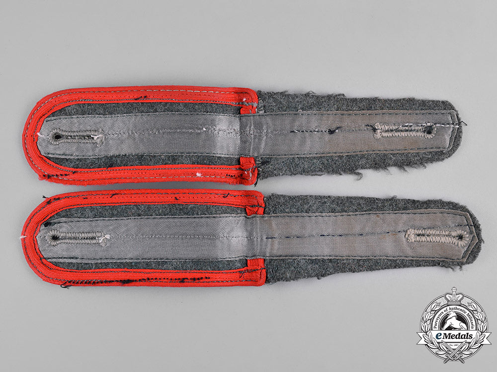 germany,_heer._a_pair_of_artillery_em_shoulder_straps_c19-8909