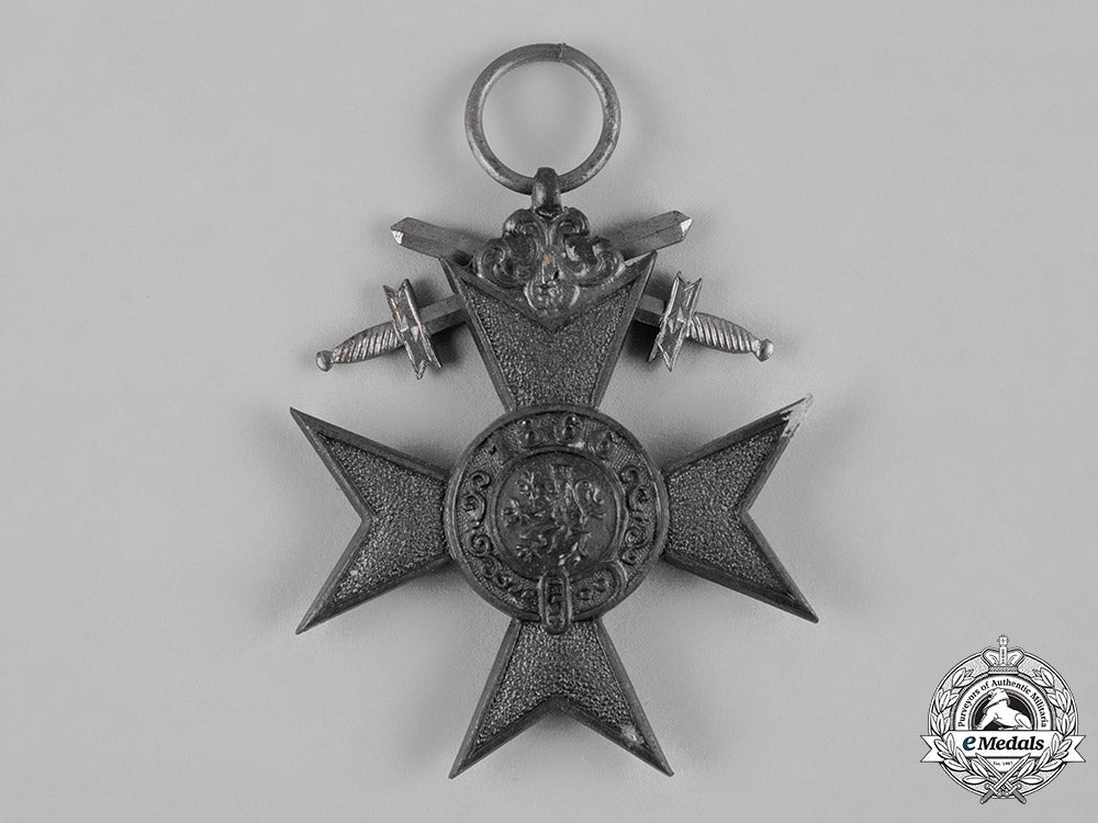 bavaria,_kingdom._a_military_merit_cross,_iii_class_with_swords,_with_case_c19-8942_1_1