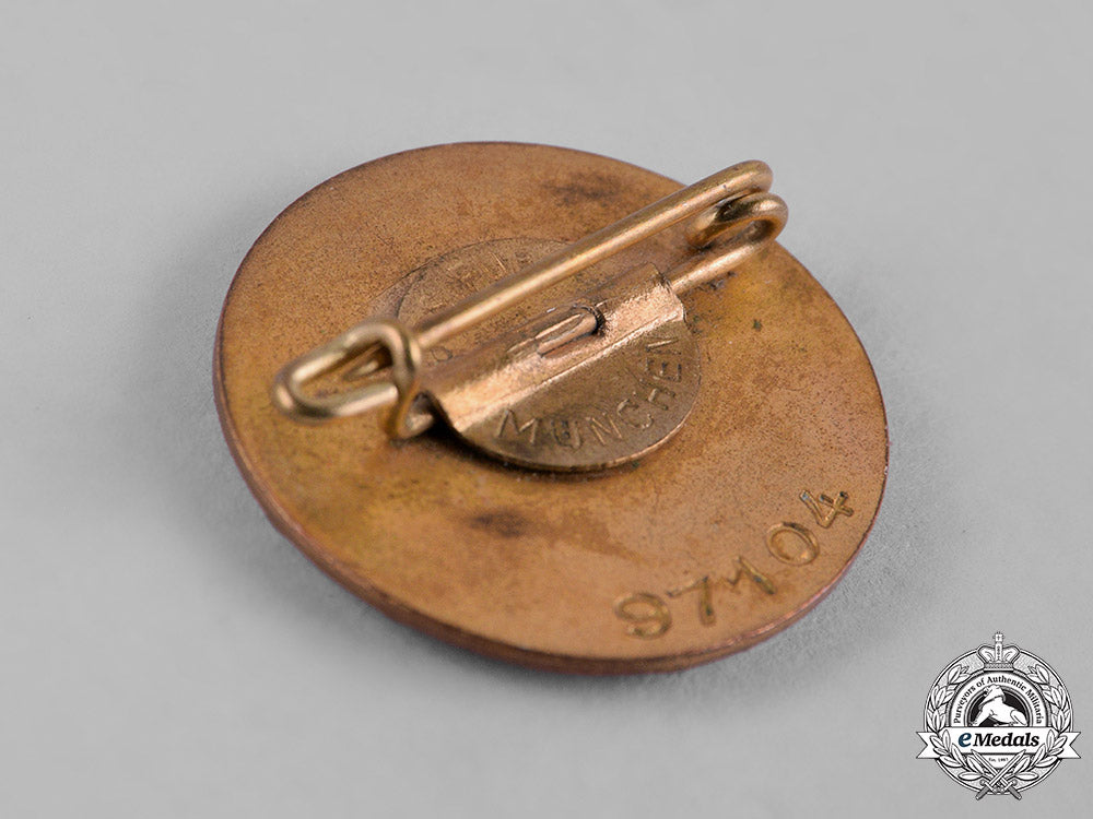 germany,_nsdap._a_golden_party_badge,_small_version,_by_josef_fuess(91704)_c19-933