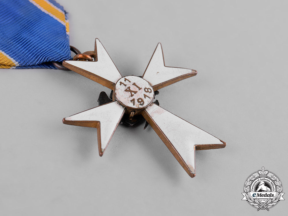 estonia,_republic._a_white_cross_of_the_home_guard,_iii_class_c19-9797