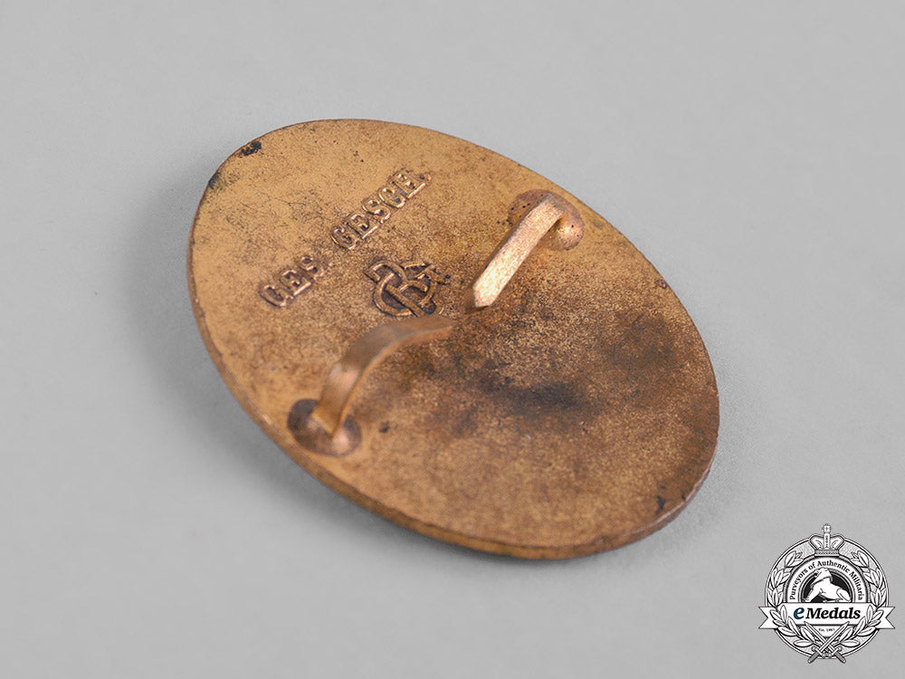 germany,_weimar._a_lot_of_weimar_republic_badges_c19-9901_1