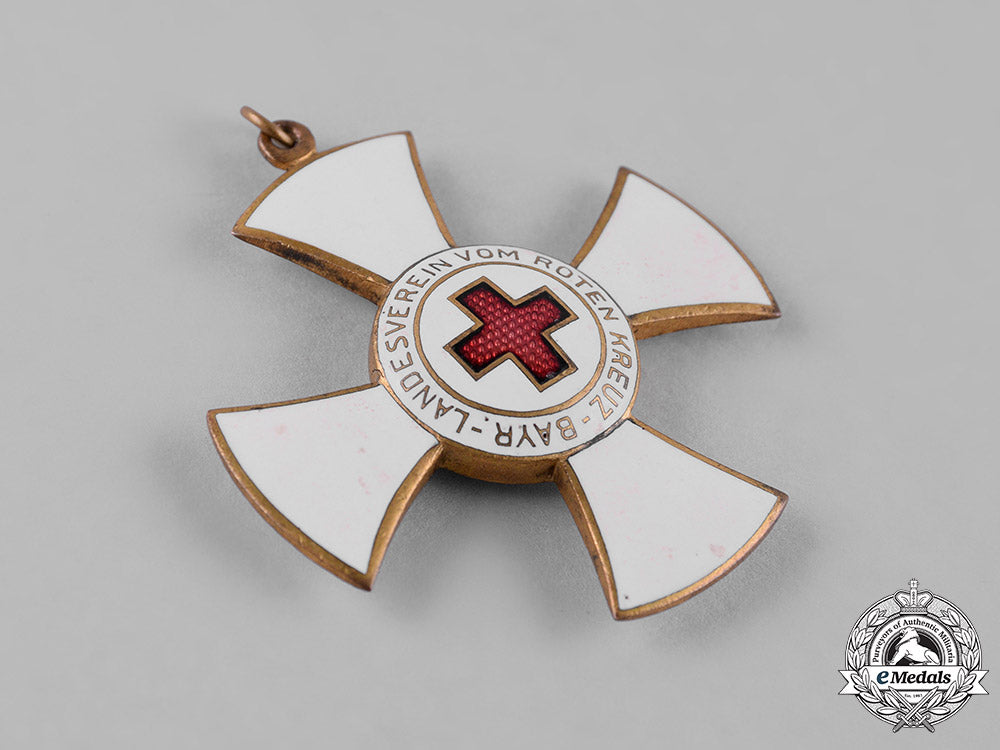germany,_weimar._a_decoration_of_the_bavarian_state_association_of_the_red_cross,_ii_class_c19_0152