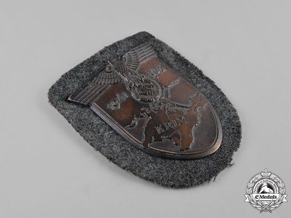germany,_heer._an_army-_issued_krim_shield_c19_0922