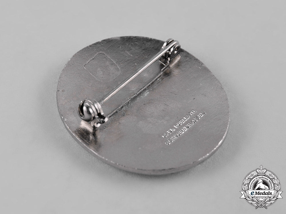 germany,_weimar._a_bavarian_red_cross_badge_by_carl_poellath_c19_1536