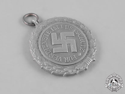 germany,_luftwaffe._an_air_raid_defence_medal,_ii_class_c19_1603