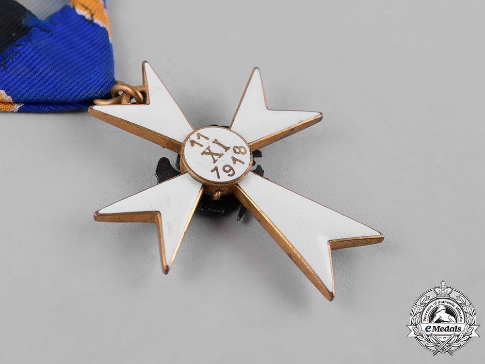 estonia,_republic._a_white_cross_of_the_home_guard,_iii_class._c.1935_c19_1724_1_1
