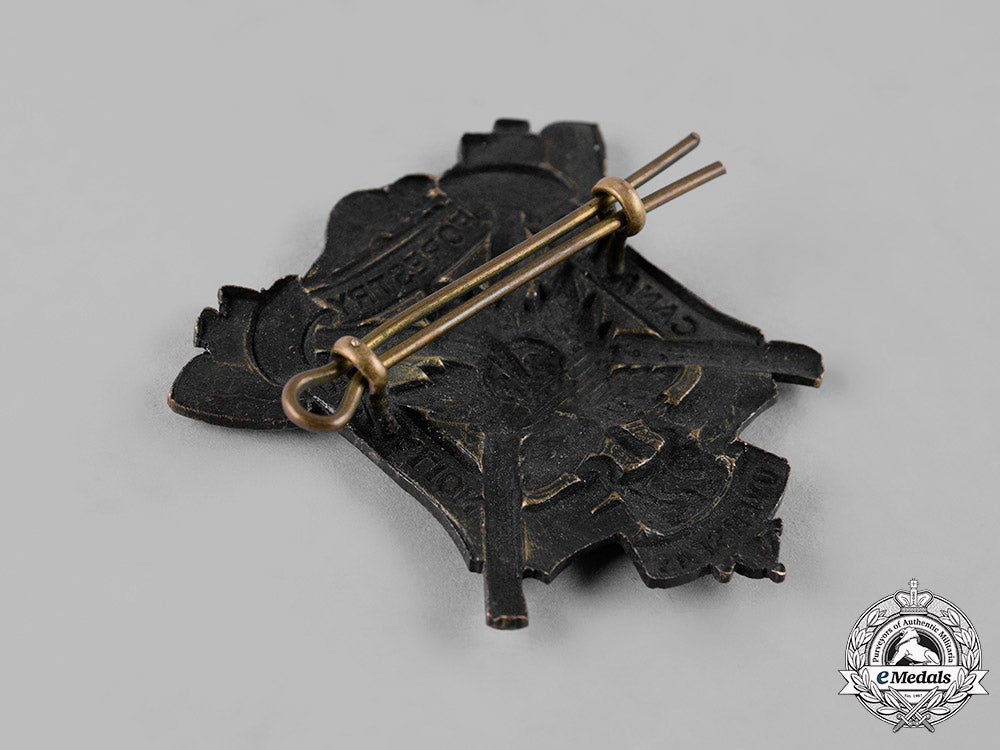canada._a_first_war224_th_infantry_battalion_cap_badge_c19_1851