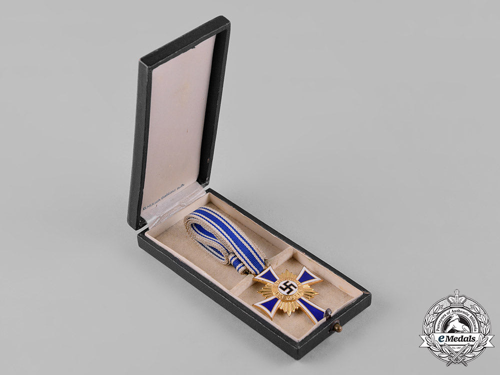germany,_third_reich._a_cased_honour_cross_of_the_german_mother,_gold_grade,_by_gustav_miksch_c19_2146